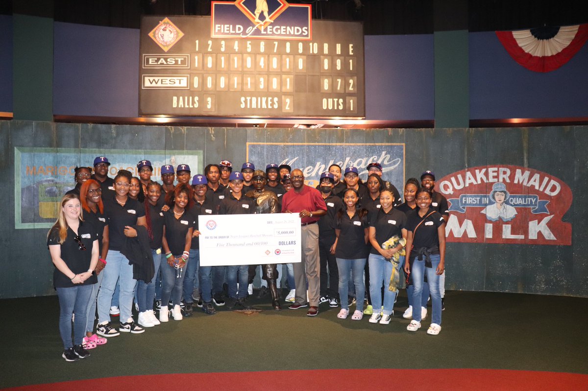 RangersYA's tweet photo. The Negro Leagues Museum Invitational was an incredible opportunity for our athletes to learn about the rich history of negro league and compete with other @mlbya athletes.
Thank you @ComericaBank and @royals_charities for making this experience possible. https://t.co/GrZKre4b4C