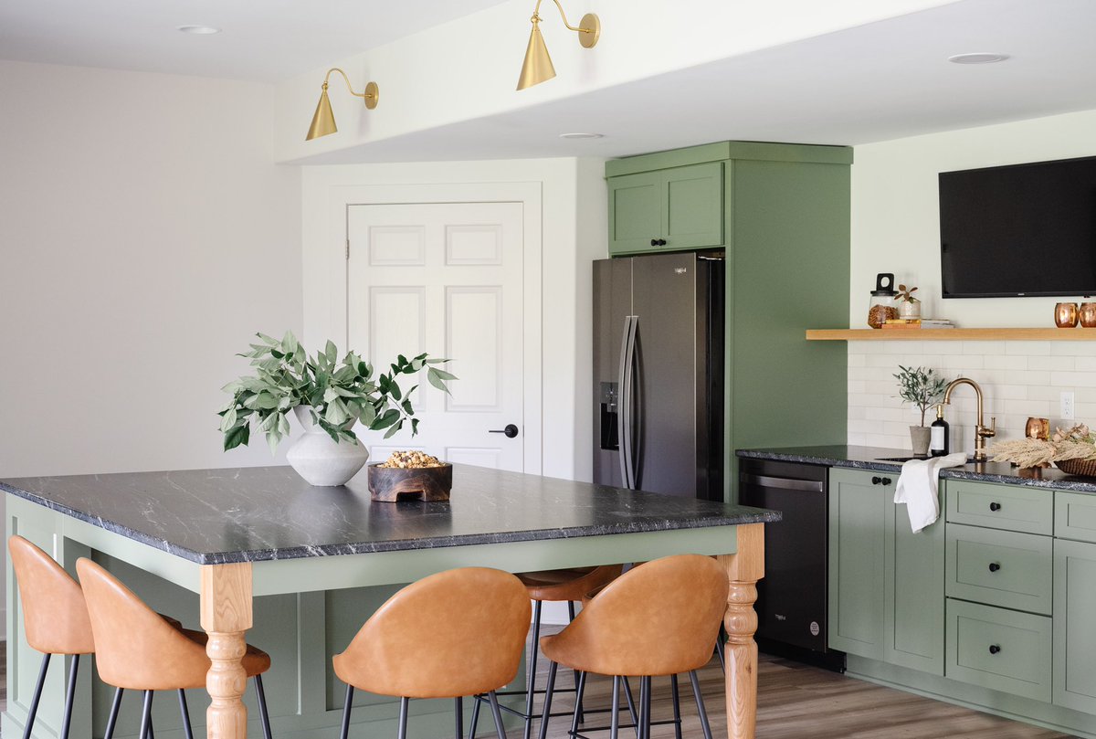 Bearded Builders tweet media