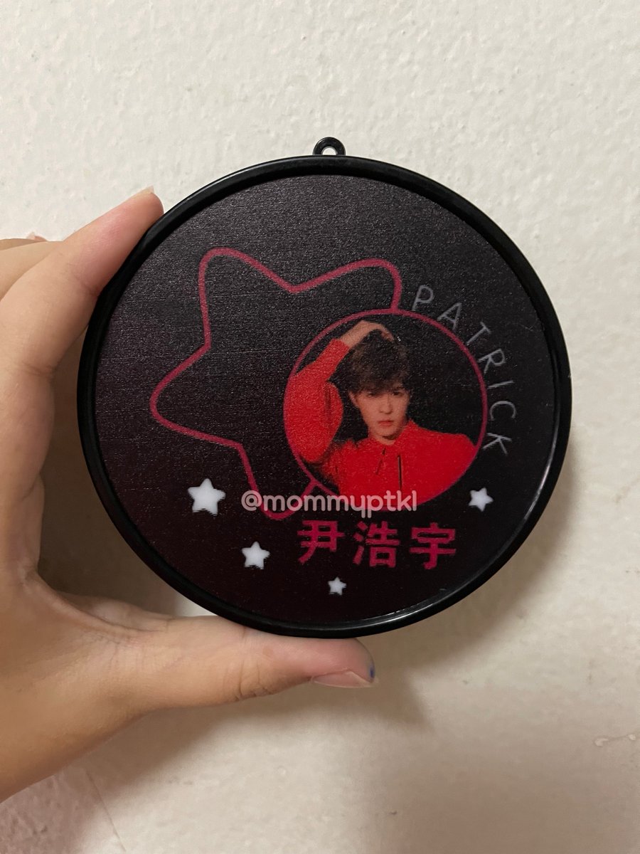 mommyptkl's tweet photo. Pre-Order ป้ายไฟ 🔥🌟

✨ราคา
อันละ 290฿ รวมส่ง

⏰ ปิดพรี 9 กันยายน 65
📦 รอของ 20 วันหลังจากสั่งคับ

ใครสนใจทัก DM มาได้เลยคับ

*ในรูปไม่มีการปรับสี สีจริงให้ดูจากคลิปในเมนชั่นตอนหันเข้าผนัง

ซ้ายตอนปิด ขวาตอนเปิด

#presppph ✨ @patrick_pppat #แพทริค #INTO1Patrick #ตลาดนัดINTO1 https://t.co/YqMUOBrhZS