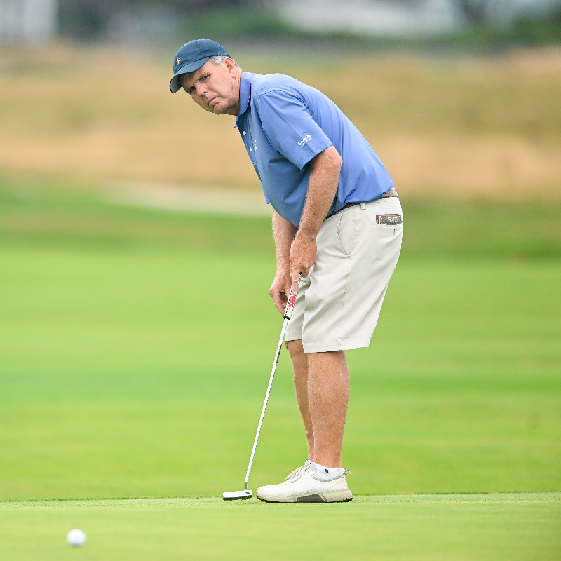 USGA's tweet photo. Our first #USSeniorAm semifinalist is set!

Rusty Strawn will return this afternoon after a 5-and-3 victory over top seed Miles McConnell.

@GSGA | @PlayMassGolf

Tap below for more scores from Kittansett ⬇️