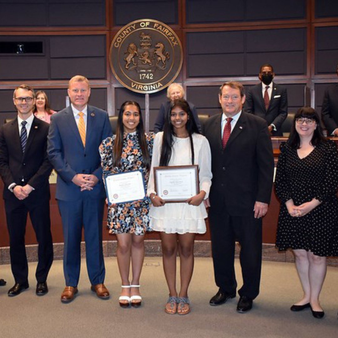 fcpsnews's tweet photo. Two @Chantilly_HS seniors use @fairfaxcounty Student Shark Tank winnings toward seeking a patent for an automatic walker to help Parkinson's patients. https://t.co/ZDQwfAcPmy