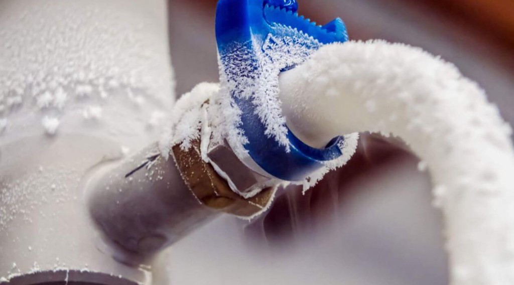 InsulationID's tweet photo. Pipe Insulation is a simple and cost-effective process.
Read the full article: Are your pipes winter- ready?
โธ https://t.co/pJV6O0FFO8
#InexpensiveFoamTubing #BuyInsulationOnline #PipeBurstsAffect #PipeLagging #PipeInsulation #BuyingInsulationOnline #HVACInsulation https://t.co/LHtxoxWnPT