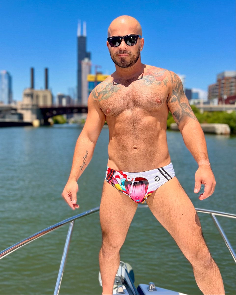 Boat Daddy 😎 OnlyFans.com/CollinAndJosh ➡️ also follow @CollinWoodXX @CollinAndJoshX #collinandjosh #tattedmen #daddy #menwithabs #body #pecks #musclemen #trending #suggested #gaysoftwitter #instagay #viral #influencer #menssimwear #hotboysummer #boatdaddy