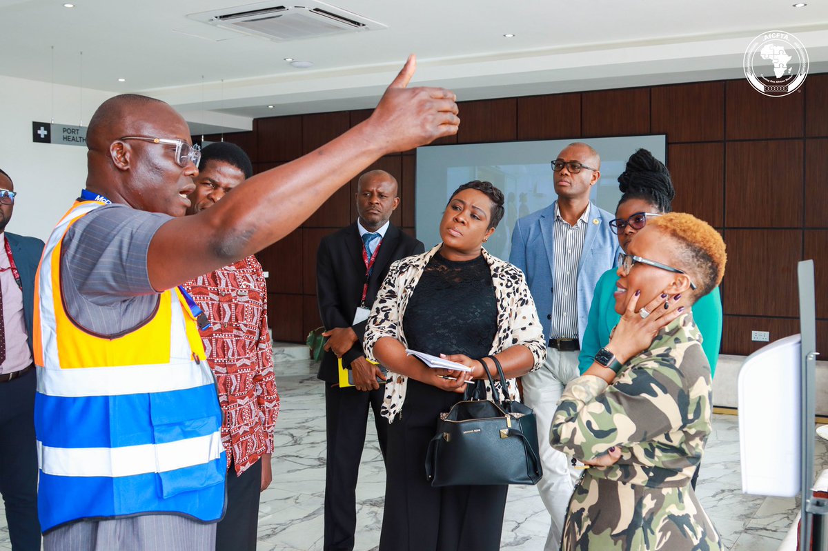AfCFTA's tweet photo. Earlier today, staff of the AfCFTA Secretariat visited the Kotoka International Airport in Accra in preparation for the Guided Trade Initiative. Staff from McDan Aviation Ltd received the Secretariat staff and provided a walkthrough of their facilities. #GuidedTrade #AfCFTA https://t.co/awMmF0cgwV