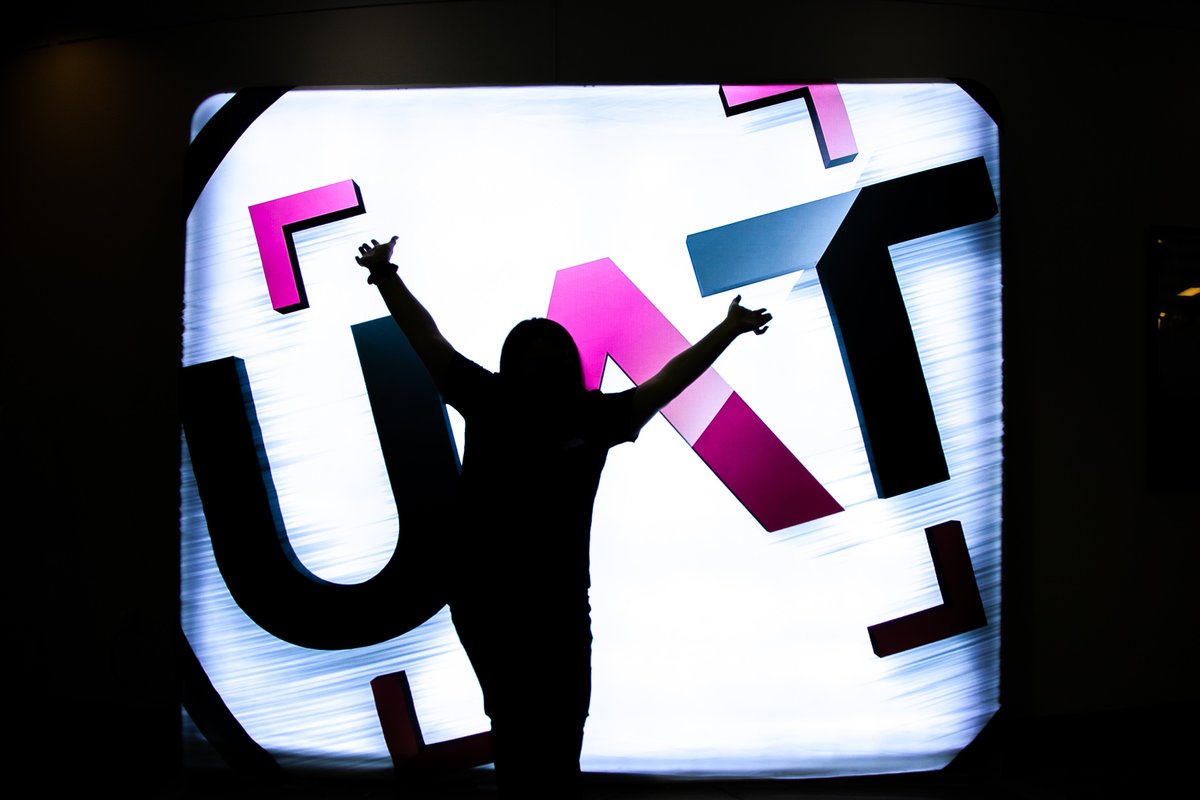 UATedu's tweet image. Can you see it? Can you 📸 picture 📸 yourself here? Because YOU ARE HERE! You are now a UAT student! ✨ Welcome to campus, Class of 2025! #CONNECTWeek #Orientation2022