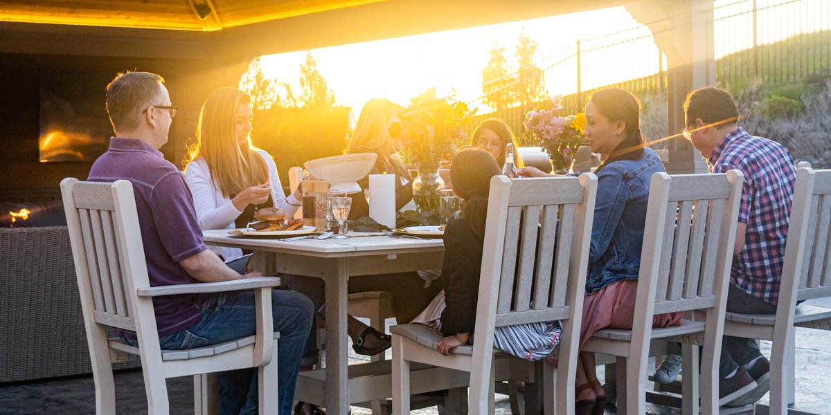 Sometimes #TheFireInside is ignited simply by eating a meal outdoors.

Don’t let the summer fly by without enjoying a meal among friends in the fresh air!
