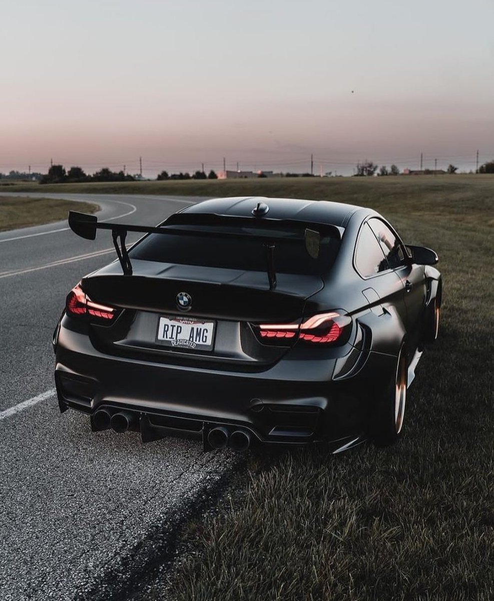 WorldWideCarsTM's tweet photo. Widebody BMW M4 ♠️ https://t.co/vN2aqam42W