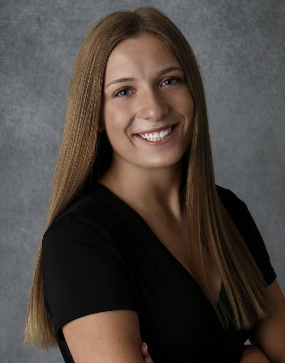 Pitt_ATP's tweet photo. #WelcomeWednesday, Kaitlyn Urbanowicz!
-
"I started in Engineering and did not like the course work, but also missed being around sports having played many throughout my life. That is when I found AT and realized that that was what I wanted to do." #H2P #BoldMovesSHRS #PittATP https://t.co/0KWDGcFPSe