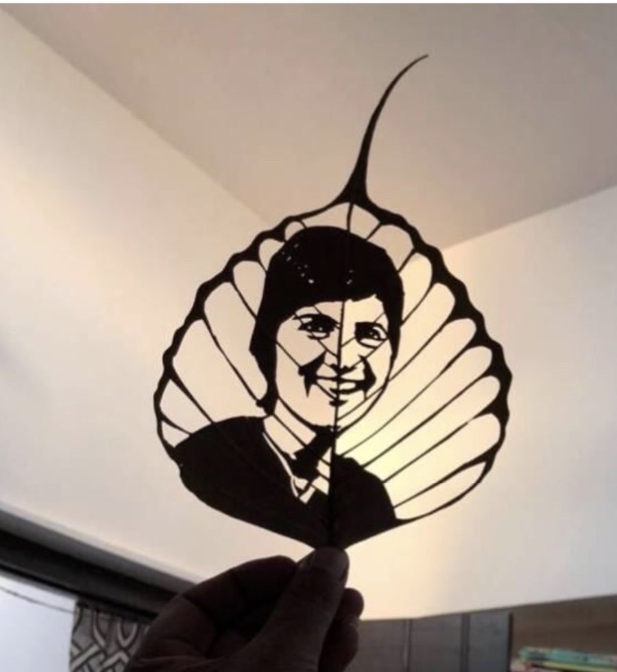 BLaddal's tweet photo. #My leaf carving 🎂Many more happy returns of the day to you madam ⁦@harichandanaias⁩ https://t.co/2lPh90GFxD