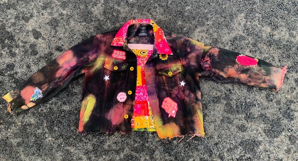 DieDesignCo's tweet image. message me for custom apparel 🤞🏼🖤