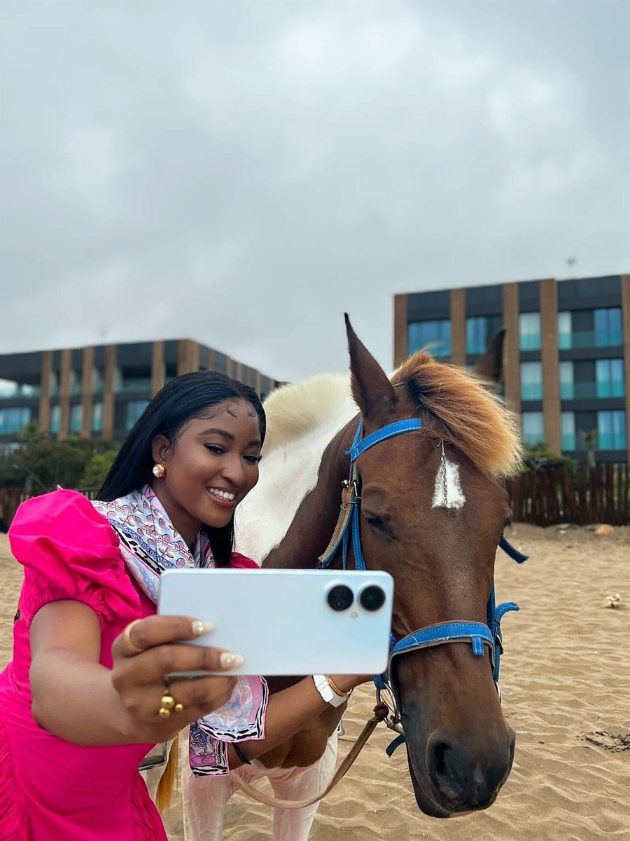 _kimoprah's tweet image. Tecno has to be my fav android device. Love it😊😊
#SwitchtoAndroid #Tecno