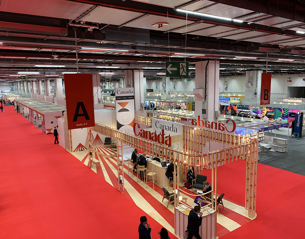 ooliganpress's tweet photo. We have another blog post about international publishing today! Dive in and read about the fascinating international book rights market. 🌏https://t.co/2L8zP4JxaS
#bookrights #publishingrights #studyabroad #globalpublishing #translatedbooks #FrankfurtBookFair https://t.co/umU5v6AqdB