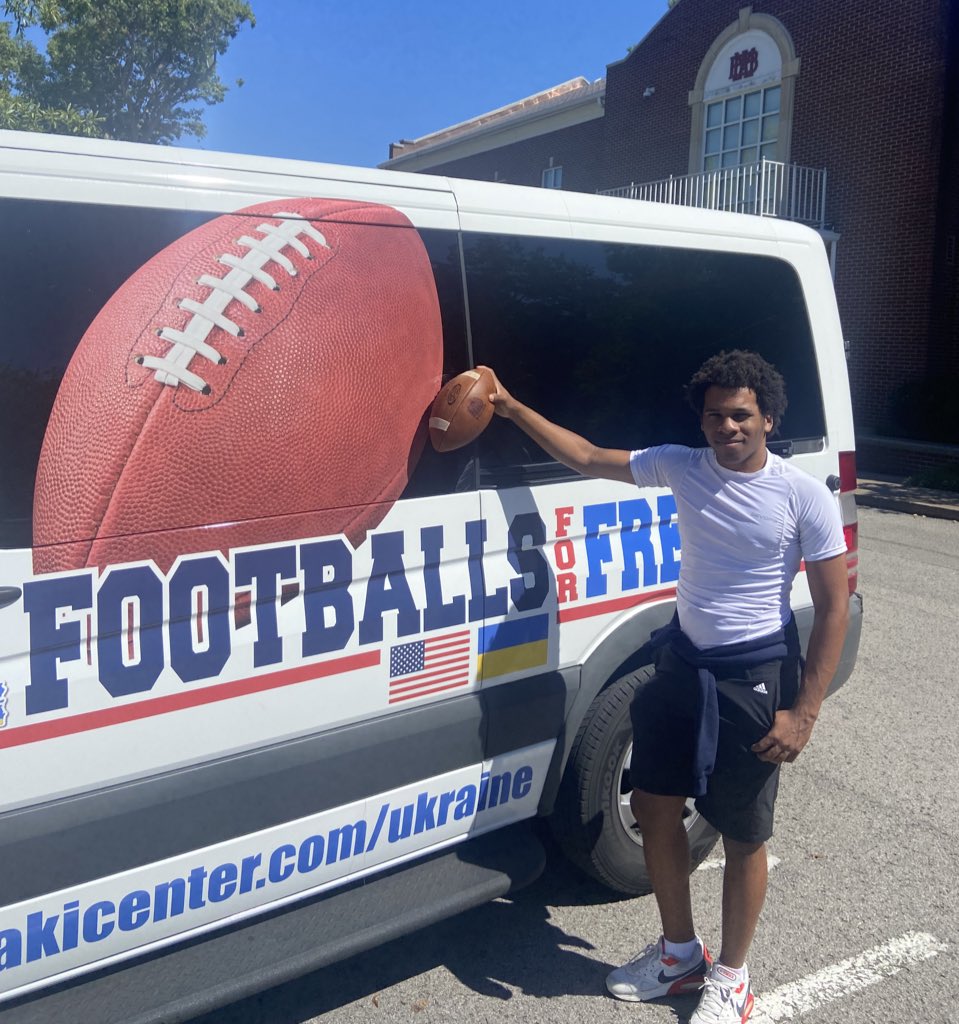 FBDiplomats's tweet photo. This week’s first stop in the books. Thanks to @MontgomeryBell for having us! 
#FootballsforFreedom #RollRed https://t.co/sDVhcC0ptd