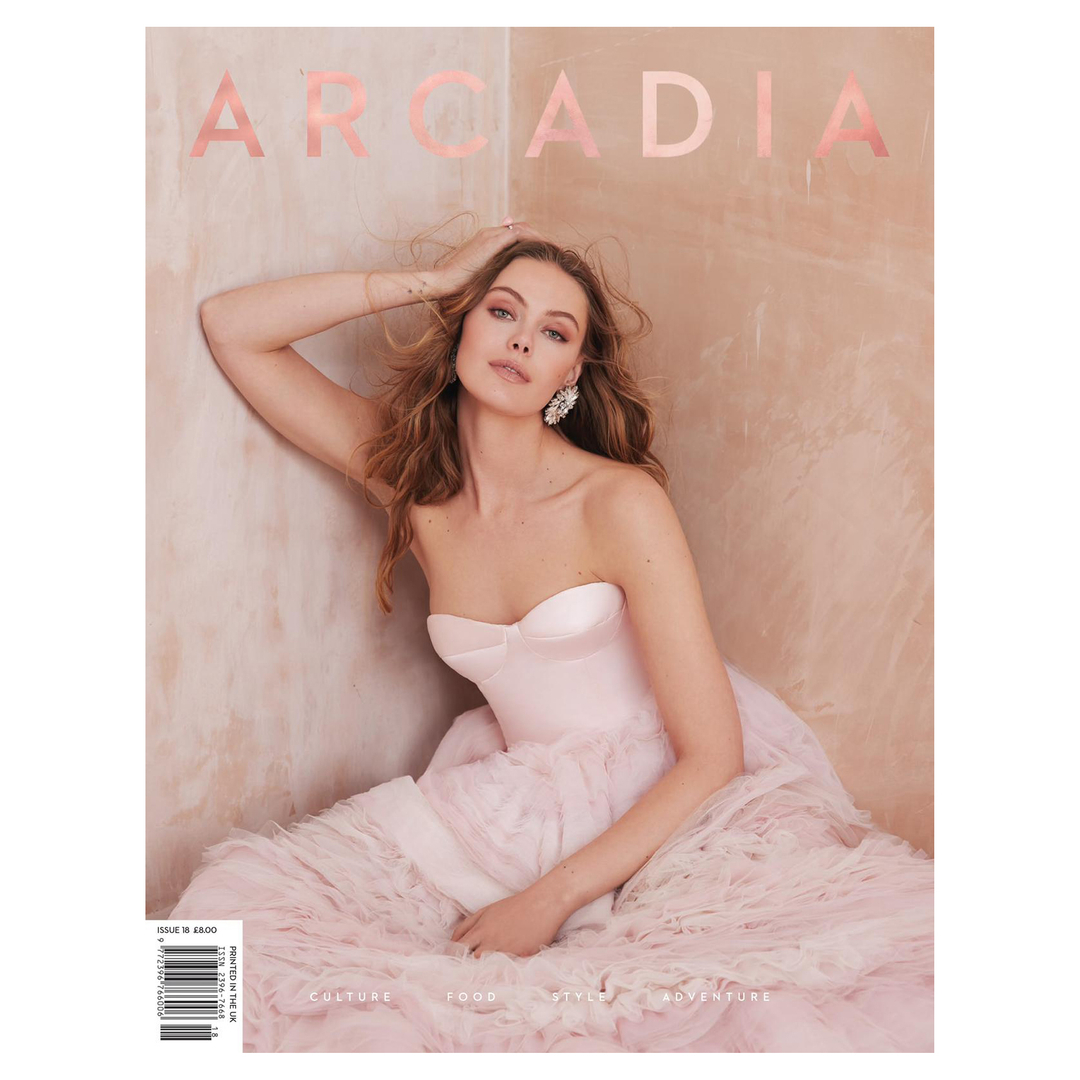 Arcadia Summer 2022 with @fridagustavsson 💋💋 Creative Direction and production by @jayxbest for @thearcadiaonline Photographer @catherineharbour Stylist @jennifer.michalski.bray.style Make-Up Artist @marygreenwell Hair Stylist @kenorourke1 Retoucher @retouch_nataly_trach In