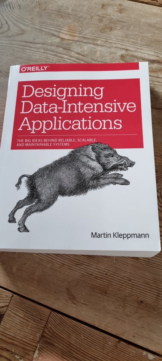 IvanPedersen's tweet photo. I bought your book @martinkl! https://t.co/jfAvkpEBY7
