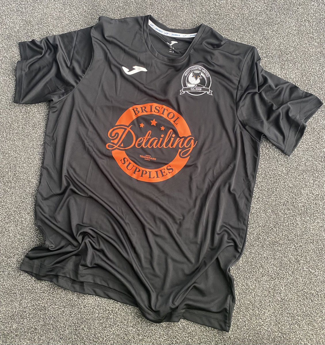 wcufc's tweet image. New 🦊 Training Tops.

Thanks again @JPSSportsWork
