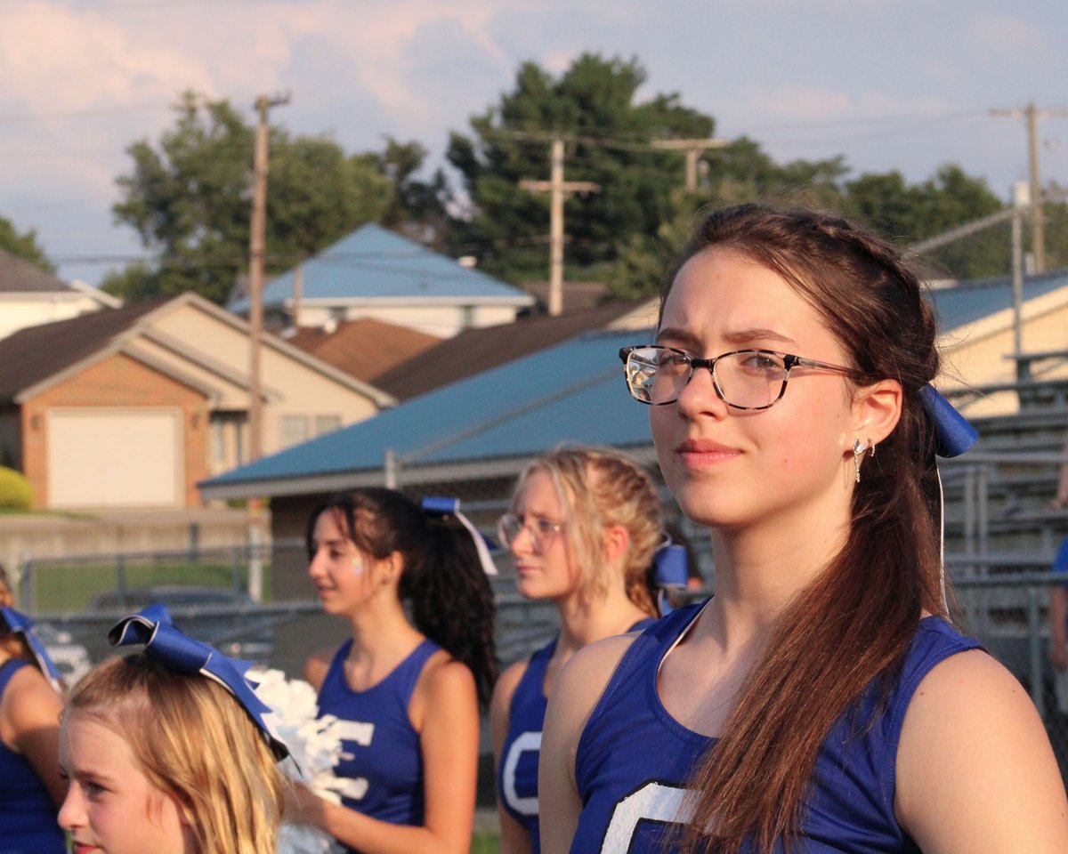 cms_mediatech's tweet photo. Just a few of the many great photos of our cheerleaders taken by some of the CMS Digital Photography students who volunteered to take photos during last week's 7th and 8th grade football games. @CMSBOBCAT https://t.co/rbUpmYprmV