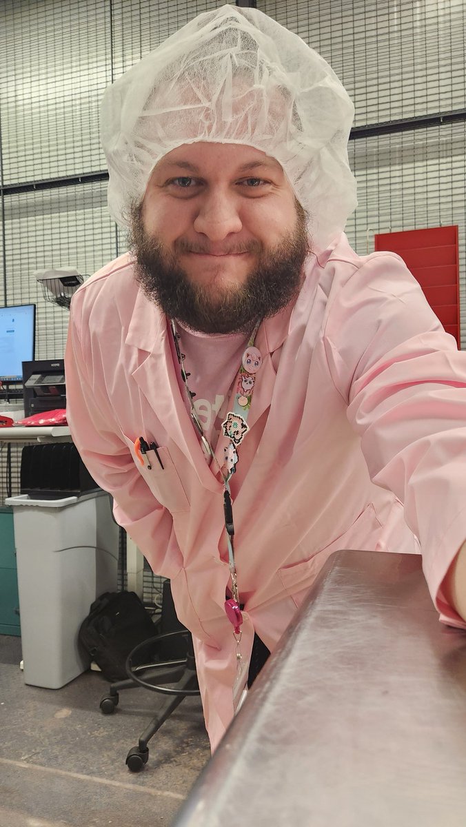my boss got me a soft pink lab coat to match all of my jigglypuff pins 😭😭😭