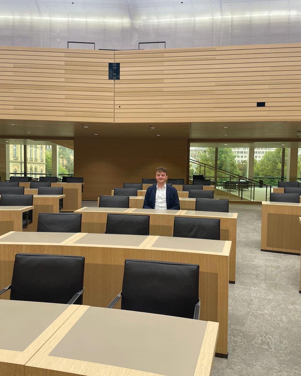 Heute habe ich die Ehre, ein Praktikum im #Landtag von Baden-Württemberg absolvieren zu dürfen.

Mich freut es sehr, dass die #FDP aus Schwäbisch Hall mich zu diesem Besuch in den Landtag von Baden-Württemberg eingeladen hat. Vielen Dank an MdL Stephen Brauer &amp; Benjamin Denzer.
