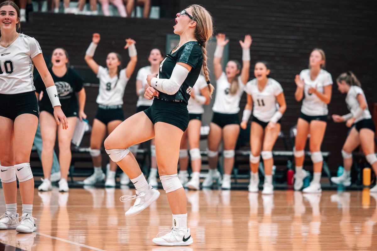 HS volleyball roundup: <a href="/BushlandVBall/">BushlandVolleyball</a> takes down Hereford.. <a href="/ahsvolleyball/">AHS Volleyball</a> beats Canyon. 📸 <a href="/OfficialFleeman/">Trevor Fleeman</a> #txhsvb presspasssports.com/high-school-vo…