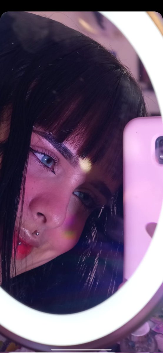effysweet1's tweet photo. Pasar mi lengua en tu boca, quítate la ropa. 🥴😏 https://t.co/FnBxAZCxSI