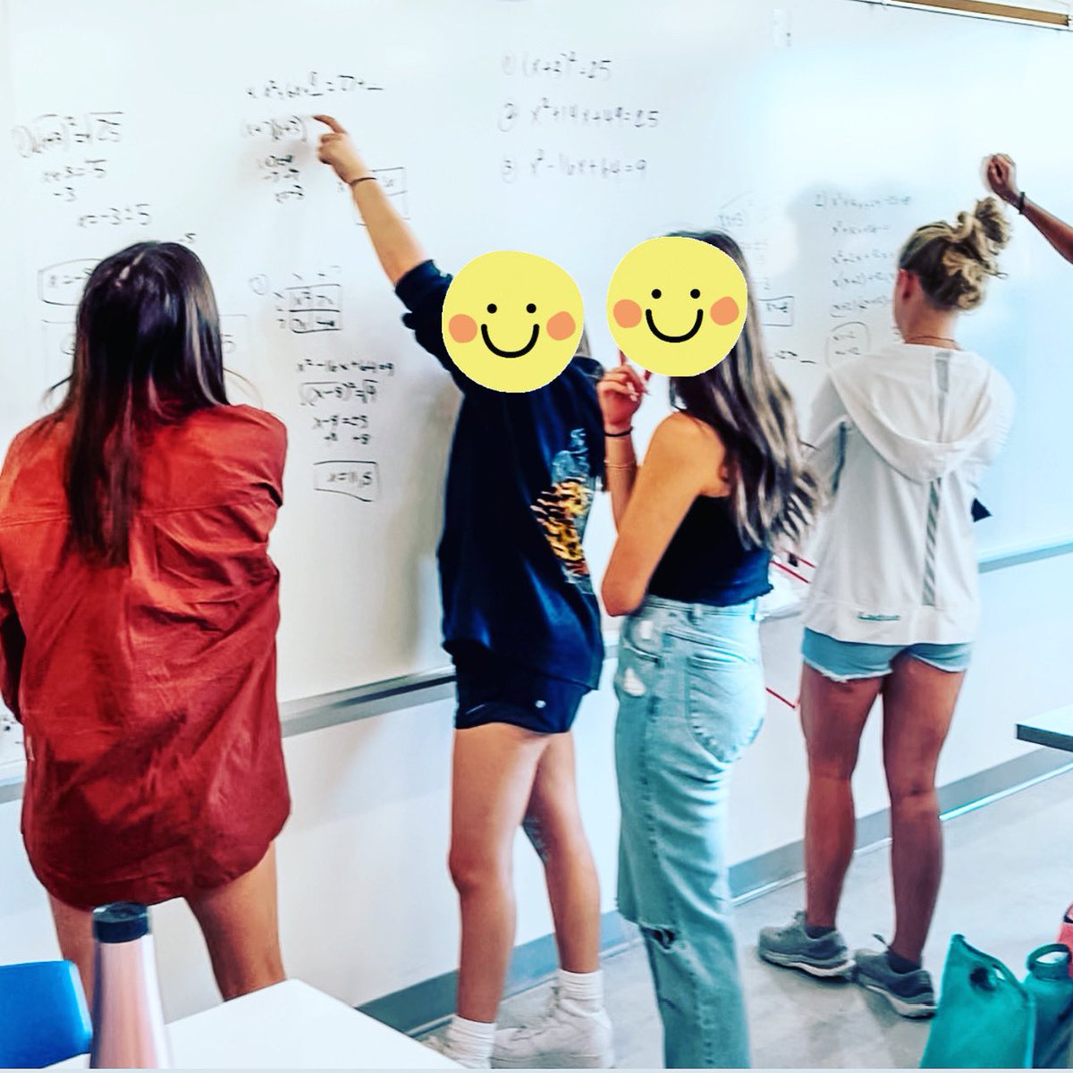 mathymindset's tweet image. completing the square before they knew they were completing the square!

#ITeachMath #ITeachSecondary #ITeachCollegeAlgebraTrigonometry #mtbos #CompletingTheSquare #ThinkingClassroom #LoveKidsLoveMath #MathAtLadue