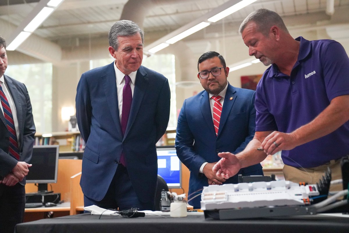 NC_Governor's tweet photo. High-speed internet access is critical for people to work, learn and connect. Today, Gov. Cooper announced that nearly 85,000 households and over 2,400 businesses across the state will receive access to high-speed internet thanks to more than $206 million of GREAT grants. https://t.co/SxWanKcgW2