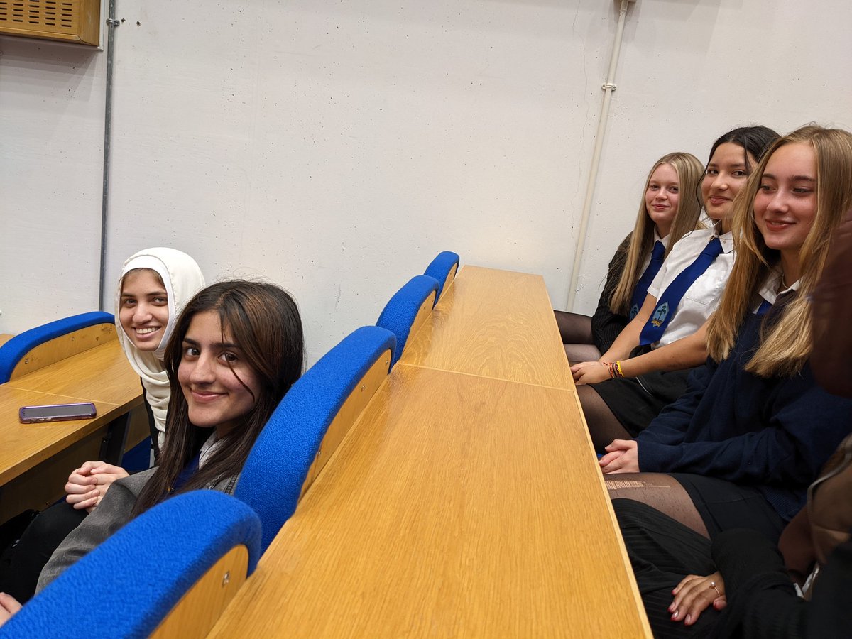 Our Higher pupils had a great time at Napier today.  Thank you to all the presenters! #businesslive22