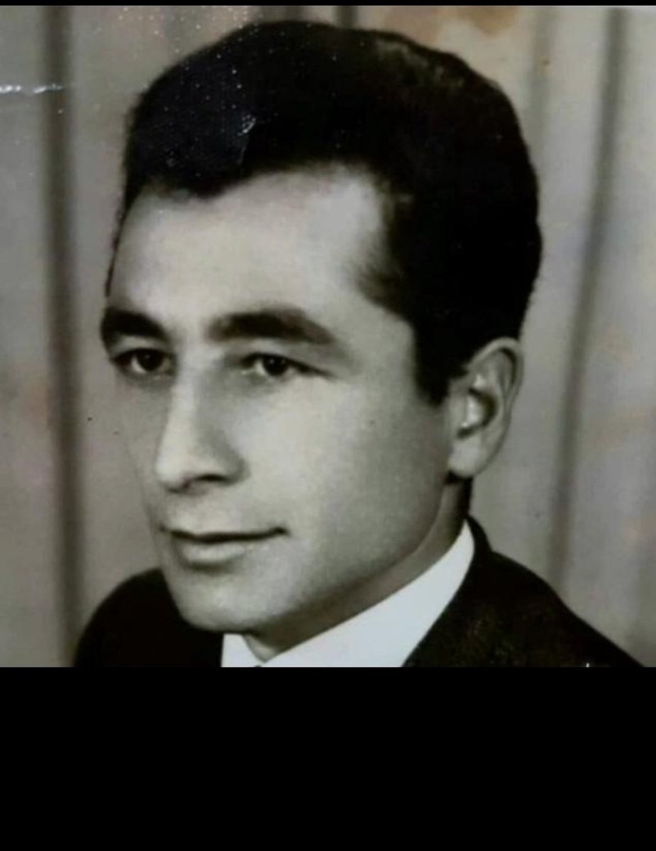 Mukadderk2's tweet photo. Hasretimi yağmurlar dindiremiyor içimin yangınını yağmurlar söndüremiyor.seni çok özledim canım Babam  30 Ağustos 2006 / 30 Ağustos 2022 mekânın cenneti Âlâ olsun Peygamber Efendimiz Hz. Muhammed Mustafa (s.a.v) komşun olsun  Nur içinde yat canım Babam... https://t.co/eyfY9STA5D