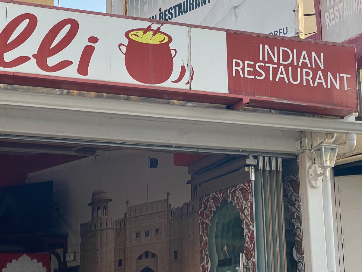 Was wanting to enjoy Indian food tonight, but not after seeing the Pak flag

The majority of “Indian restaurants” in Greece are falsely advertisement.

Punjabi food is the same on either side of the border, but advertising as Pakistani & not Indian will lead to no Greek customers
