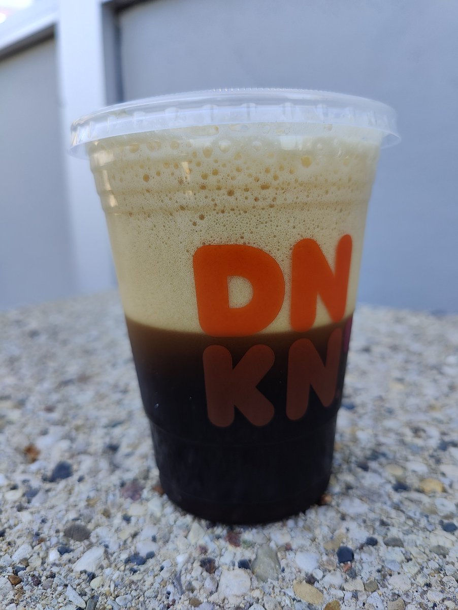LightsCameraFun's tweet photo. @dunkindonuts this is what I've been getting recently when ordering a nitro cold brew. Half foam and no where near the picture when ordering. Also when asking about this, being told that's how it is. . . Don't order it again. #unacceptable https://t.co/rAGfX4GLtF