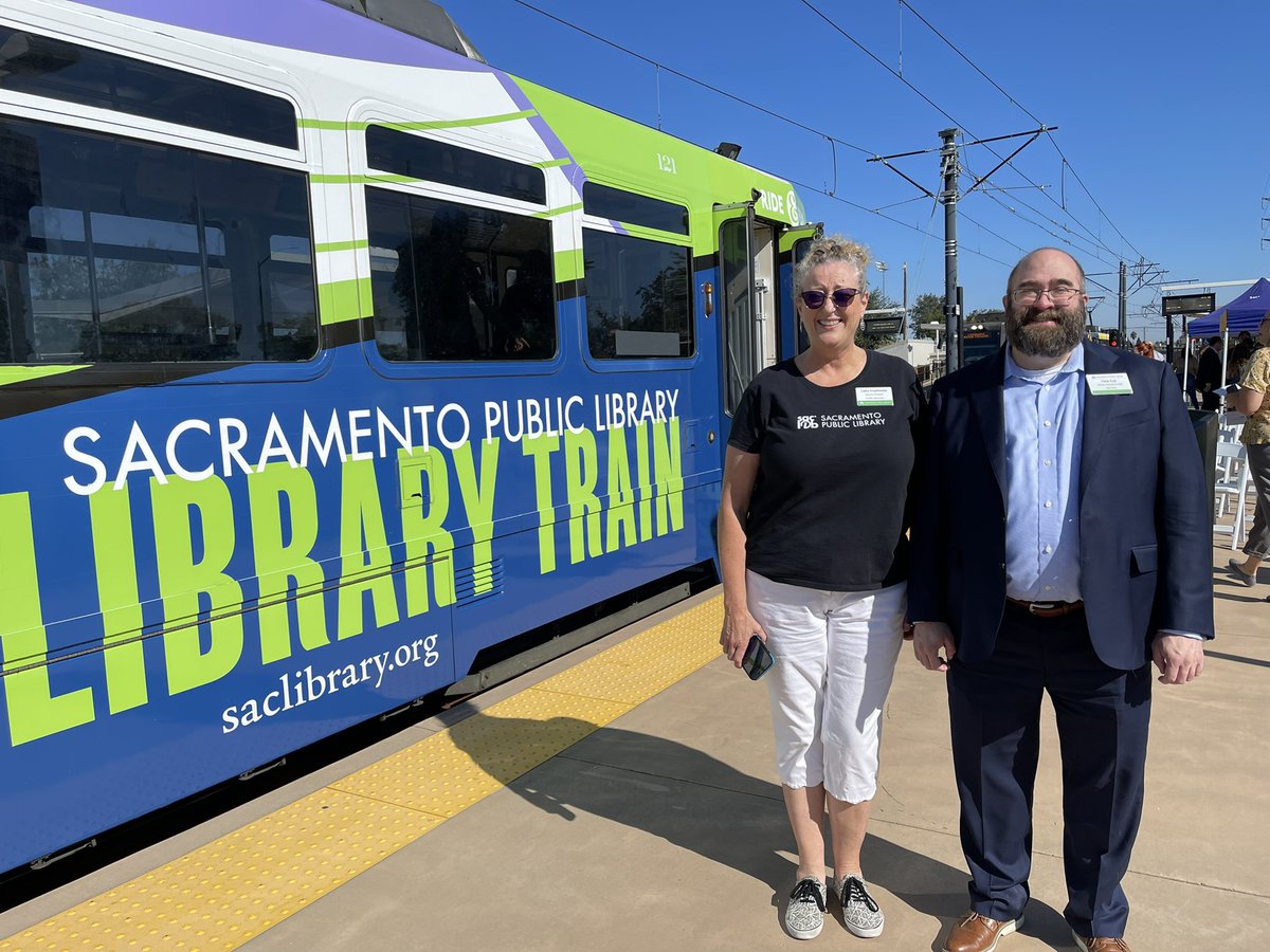 MalloryEvents's tweet photo. Congrats to @saclib & @sacrt on your beautiful new Library Train! Now you can access a whole library of ebooks, sit back, relax and read a book while the Sacramento’s new Library Train takes you to your destination. #readandride https://t.co/cvmJSsQ3Xu