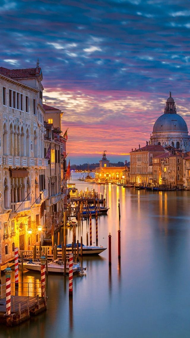 LeenaJuarej1's tweet photo. Venice Italy https://t.co/wuQNzc3DCs
