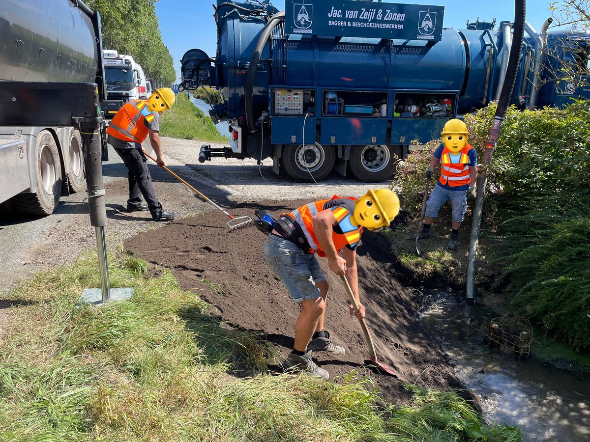 WIS_Sander's tweet photo. ❌🚧 Vanmorgen ter plaatse geweest bij een frontale #aanrijding tussen twee personenauto’s. Het #ongeval gebeurde op de #provinciale weg #N446, plaatselijk bekend als de #kerkweg, in de gemeente @KaagenBraassem . 🚒🚑🚓👷.
@zuid_holland @verkeerzh @POL_KaagenBrssm https://t.co/xjaP8u5Ium