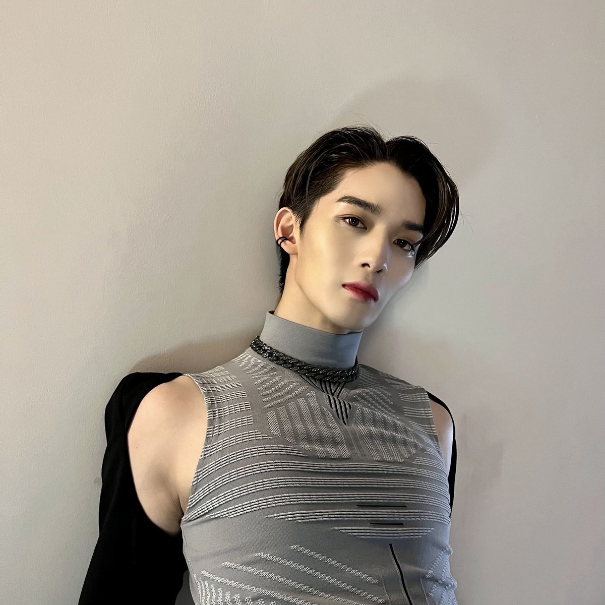 UpdateKBoys's tweet photo. Os pais do Bae Jinyoung eram contra ele se tornar idol, mas ele conseguiu debutar no Wanna One. 

Após o disband, ele fez sua estreia solo, mas disse a empresa que queria debutar em um novo grupo buscando amigos para compartilhar felicidades e assim surgiu a criação do CIX. https://t.co/G770XVggUk