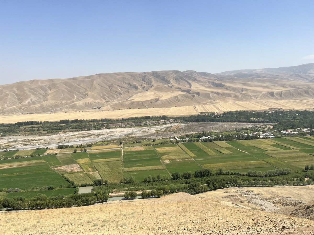 Tameraygun's tweet photo. @TaylanAygunn @EY_US #siteview ๐@MitasGroup #workwithus https://t.co/bhqz9tzpg0