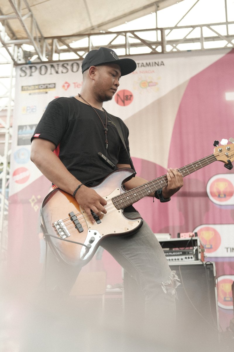 Perjumpaan @sleepparalysis__ dengan Teman-Teman @sman8_mangrovebpn @osis_smapan .The Red 18 Of Smapan Riuh dan sangat menyenangkan. Terima kasih banyak teman-teman. Kami berharap bisa segera kembali ke sana.

Doa baik untuk kita semua.❤️