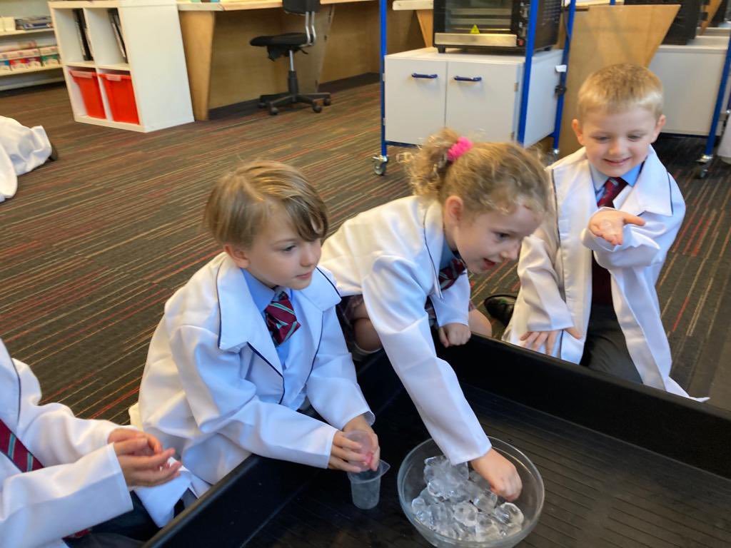 StCharlesGla's tweet photo. When you dress like a #Scientist you to think like a scientist. P1 put on their #LabCoats for today’s #STEMSession with Miss Burke. Our scientists were learning about how water melts and freezes. They used their knowledge of how water melts to free a frozen @LEGO_Group character. https://t.co/hRanXT8FQ7