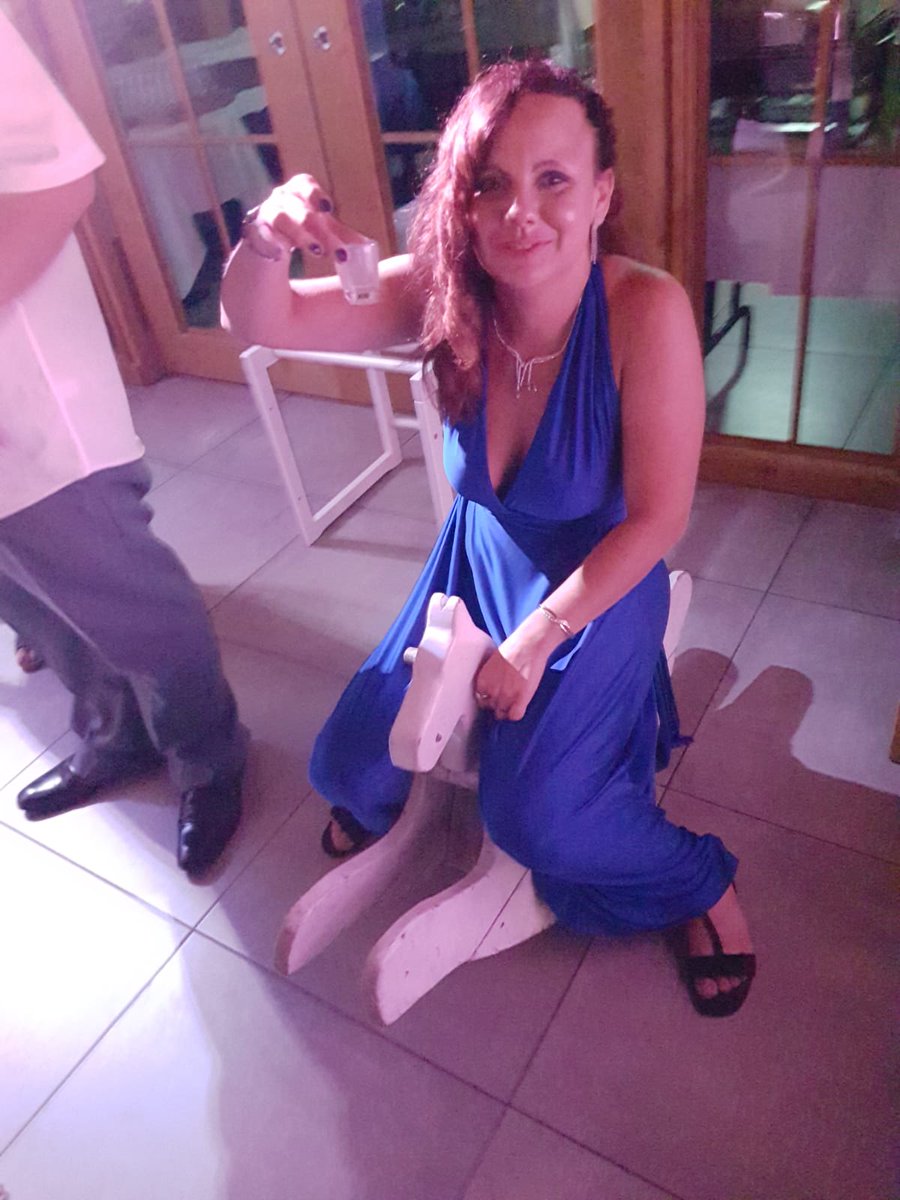 Kira_Nia's tweet photo. Ich bin auch nach 3jahren von der Hochzeit meines Bruders geflasht. Ich schaue mir die bilder/Videos regelmäßig an und denke mit Freude daran zurück.
Danke an @Sula_Writes das du mich begleitet hast #QueensOfKarnaka #TheBigParty https://t.co/u7Y6WSghmH