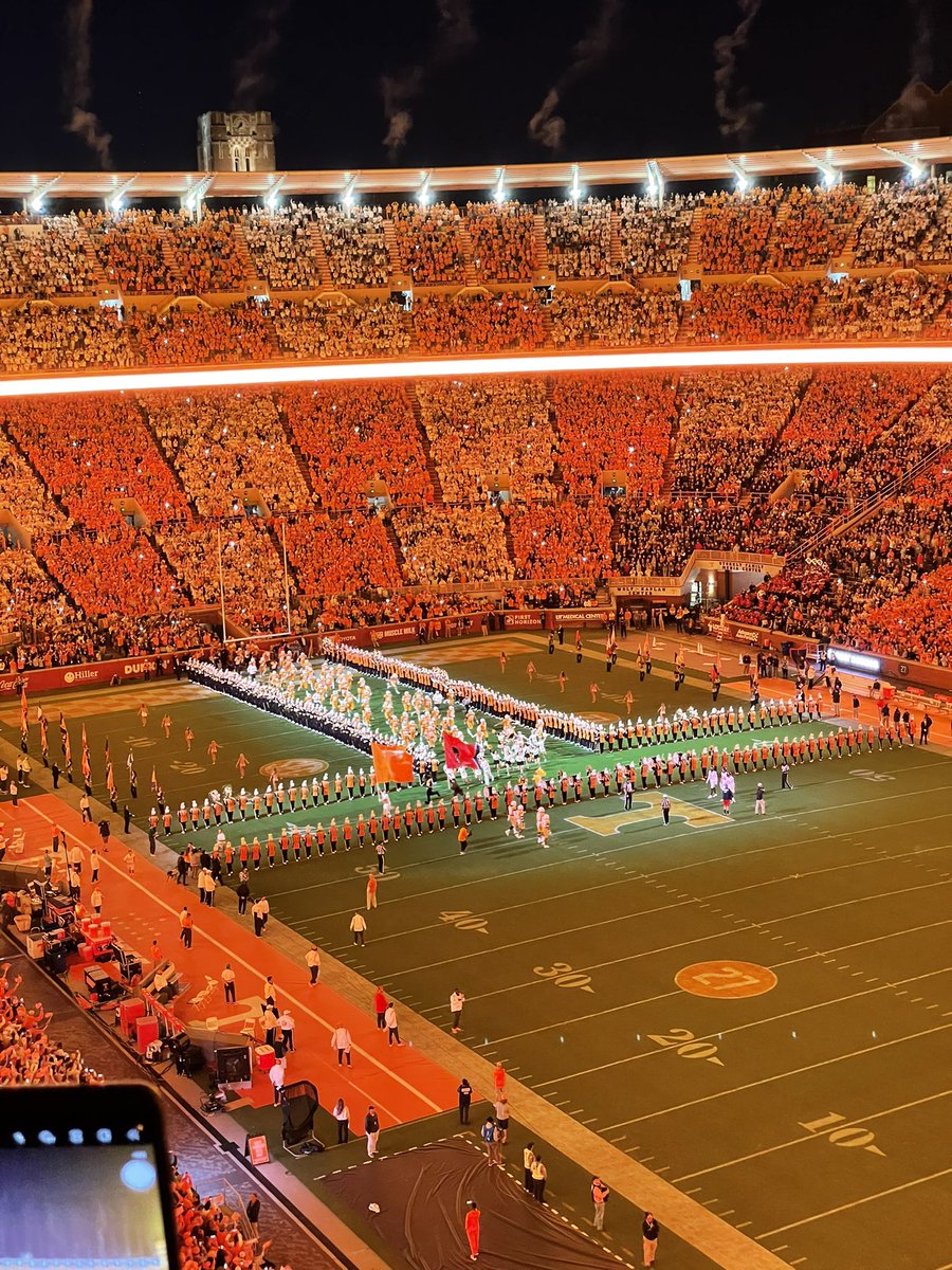 jblumeee's tweet photo. Favorite thing in all of college sports. If you need a reason to call into work tomorrow or an excuse to pass on the overtime, here it is. Go Vols 🍊 https://t.co/OSAm5fZrbi