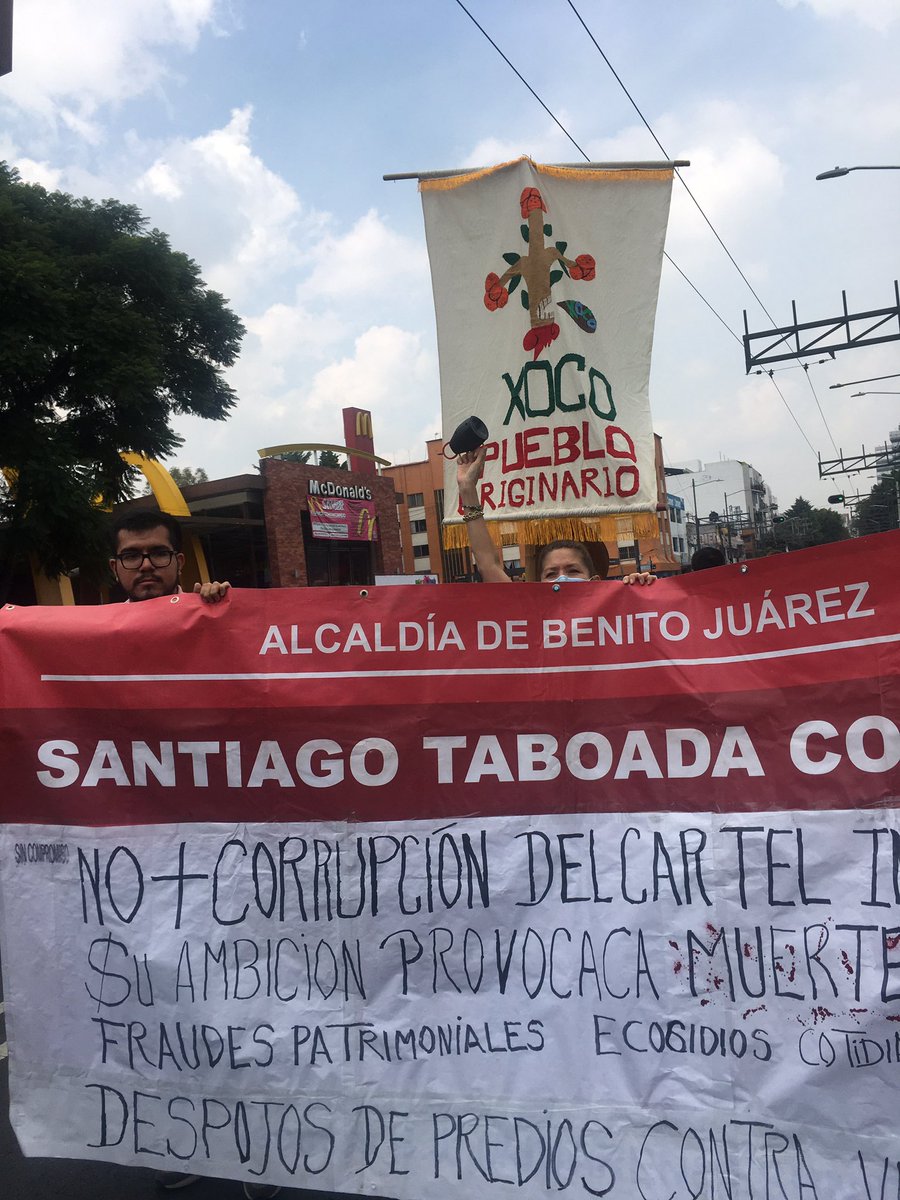CVeranes's tweet photo. En contra de #corrupciónBJ  justicia para #Xoco , cierre Av Municipio Libre y División del Norte https://t.co/mLSwanOyGx