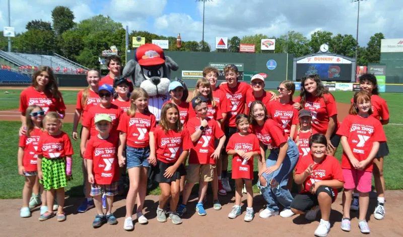 BBRegister's tweet photo. Y Arts wows crowd at Sea Dogs’ YMCA Day https://t.co/JUx4fiB5wa @PortlandSeaDogs #ymca #yarts #Boothbay #BBH #BoothbayHarbor #Maine https://t.co/lTpLs0XGdP