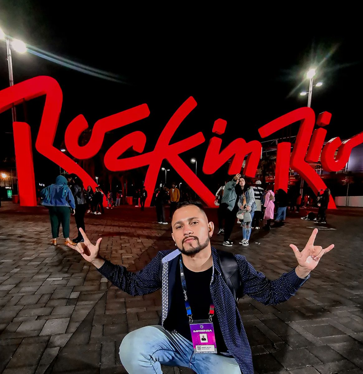 WebertBelicio's tweet photo. #RockinRio2022  #RockinRioBrasil2022 https://t.co/8dE3Xez8ZT