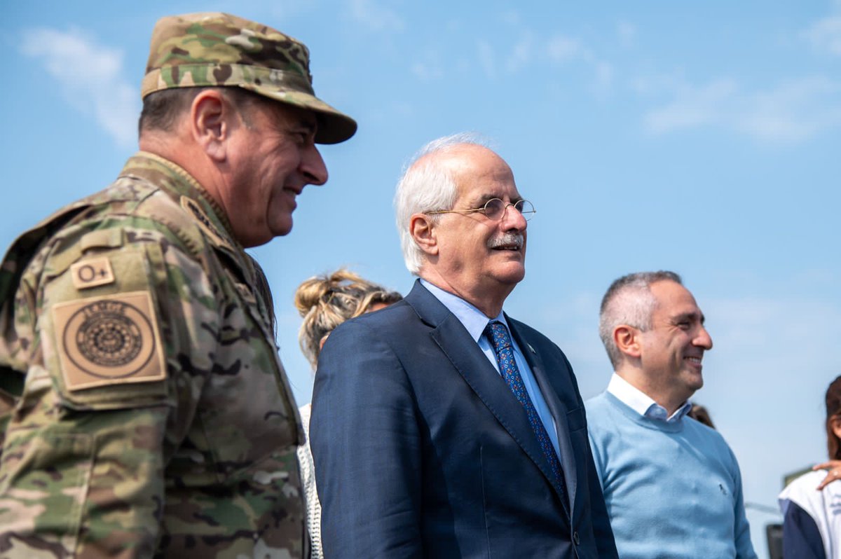 Andrés Larroque tweet media