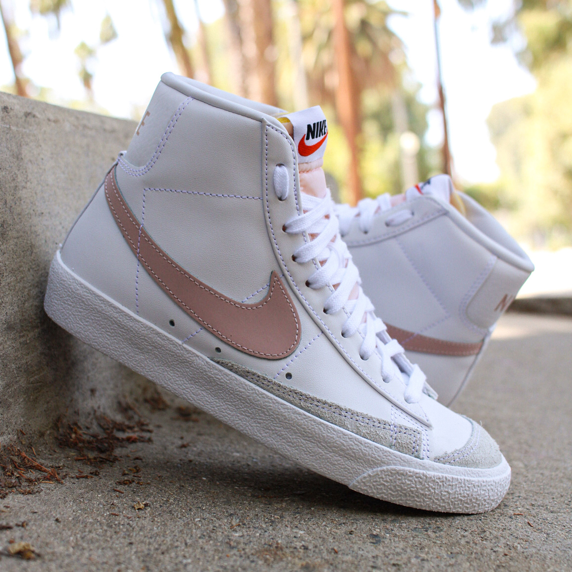 Shiekh's tweet photo. On Wednesdays We Wear Pink 💕
Blazer Mid '77 Vintage.

#Shiekh #Nike #NikeBlazer #Blazerlow #Blazer #Platform #KOTD #Kicksonfire #Kicksoftheday #sneakernews #Sneakerhead #Sneakerheads #womensneakers https://t.co/0Z2Bn71WnA