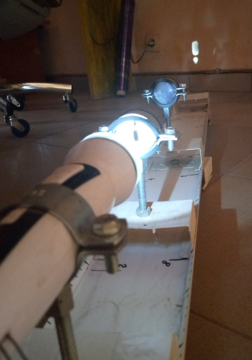 LABOMobile's tweet photo. Bientôt la rentrée #scolaire 
Équipons nos écoles d'outils #pédagogiques pour faciliter l'enseignement
Ici un #banc #optique qui permet d'étudier les #lentilles et la #lumière 
Mieux comprendre pourquoi certains personnes portent les #lunettes 
#education #Science https://t.co/QwA2zigsMQ