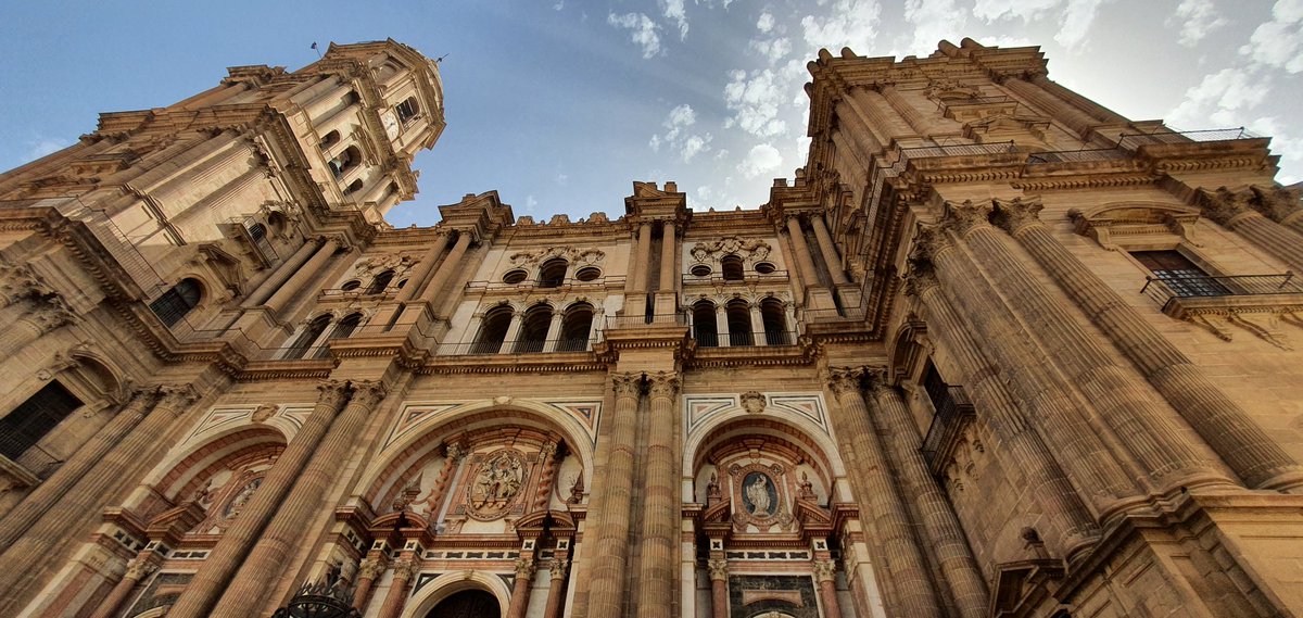 SignoraD_Vento's tweet photo. The Cathedral of Málaga or Incarnation Cathedral 1782.

#Spain #Malaga #summer #Summer2022 #traveling #photographylovers #PictureOfTheDay #travel #SummerVibes #Summervacation https://t.co/1MSjkFRHad