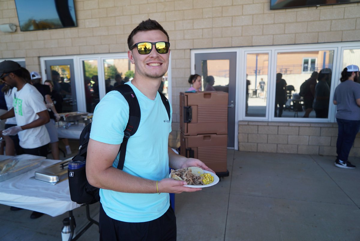 statetechmo's tweet photo. A few snapshots of some happy students from today's 2nd annual #overkillgrill! THERE IS STILL TONS OF Food... so come get some at the Osage County Community Center! https://t.co/X0gF48hZI8