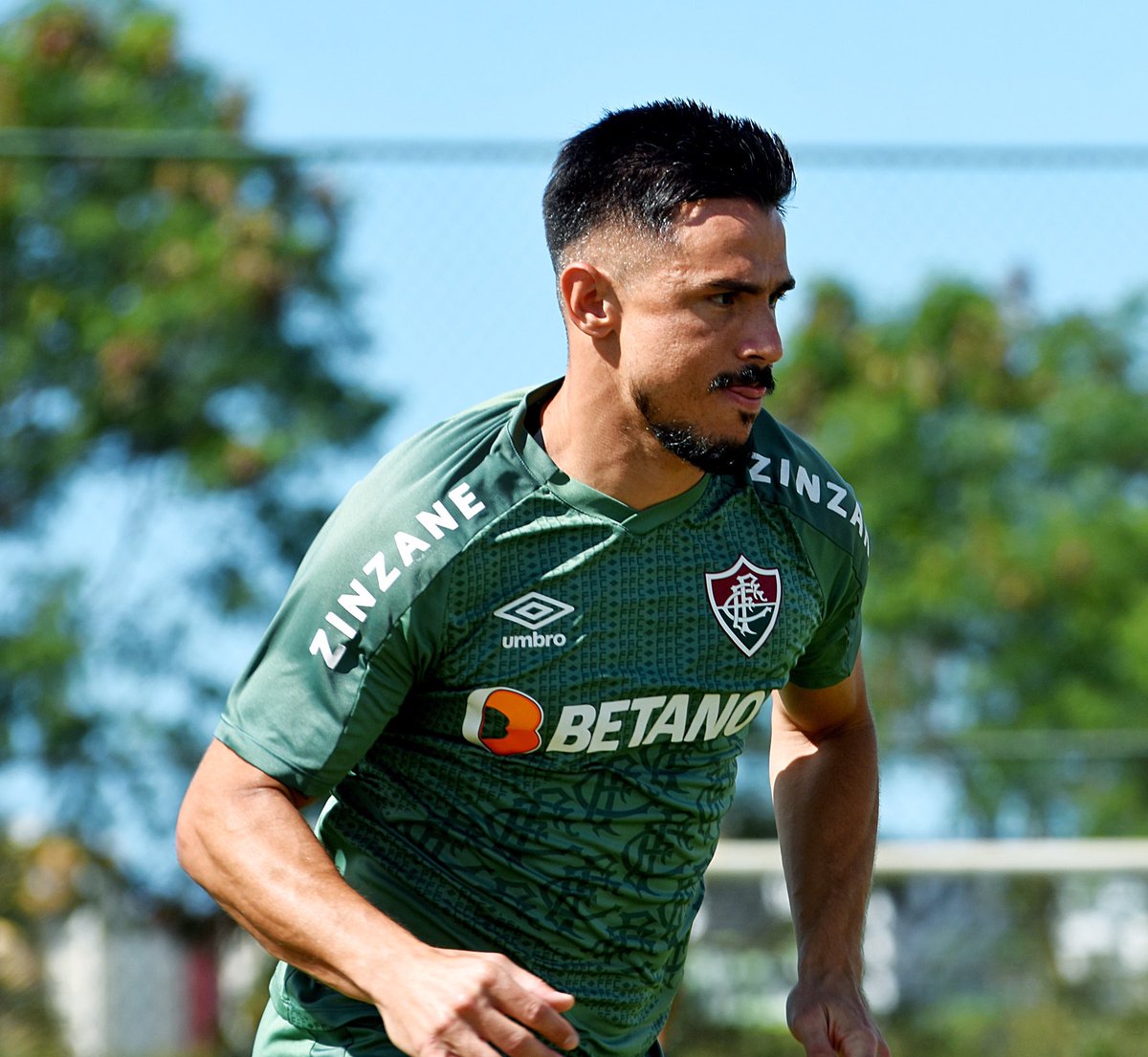 FluminenseFC's tweet photo. Treino intenso do #TimeDoBigode! SΓ‘bado tem mais uma decisΓ£o no @Brasileirao!
πΈ: Mailson Santana/FFC https://t.co/bKgXvqJOxH
