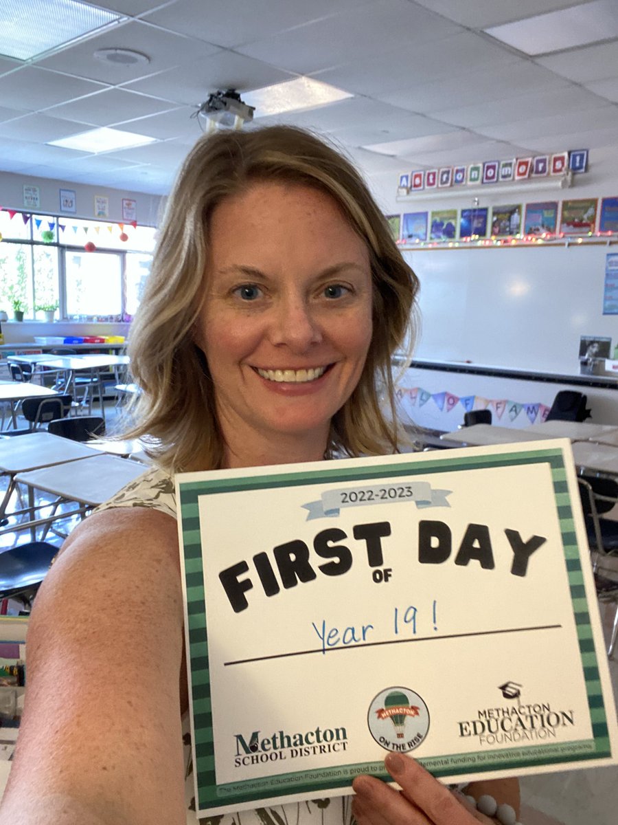 Year 19, day 1 in the books! 🍎📚💚<a href="/MethactonEA/">Methacton Teachers</a> <a href="/Methacton/">Methacton Schools</a> #Skyview #Methacton #ELA
